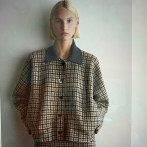 Elegant Plaid Pea Coat with Dark Collar